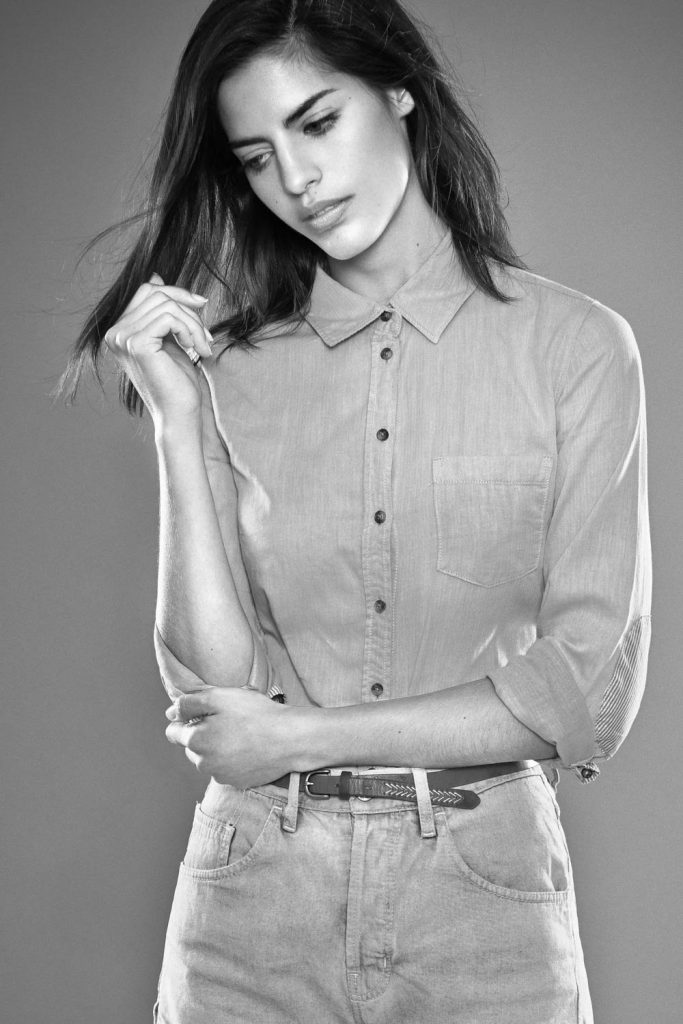 Cualiti Photo Studio Test de agencia para modelo con look casual en estudio de Valencia