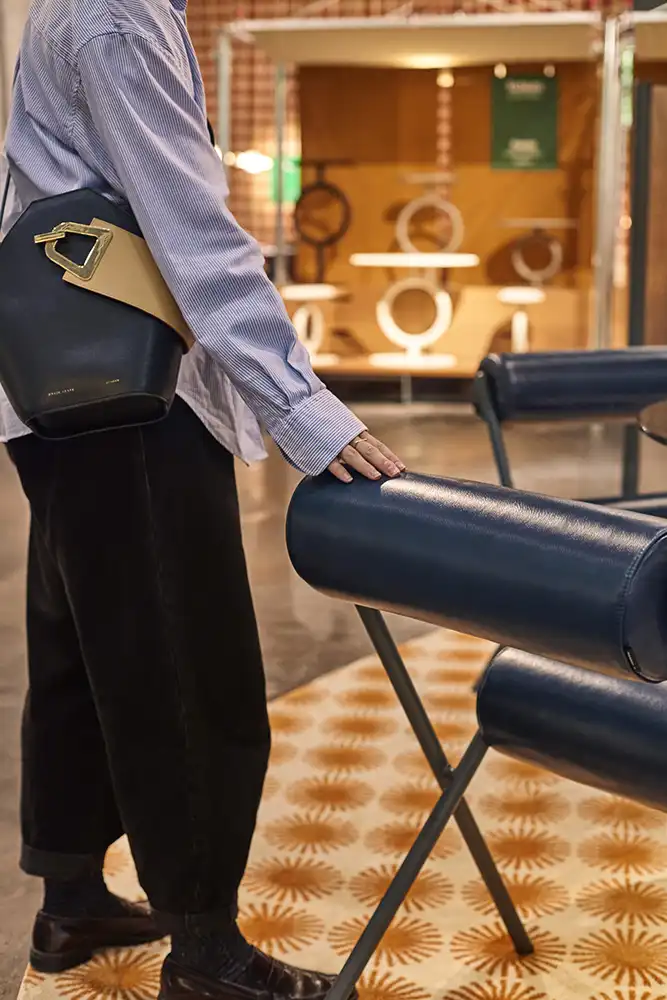 Primer plano de novedades de diseño expuestas en feria sancal