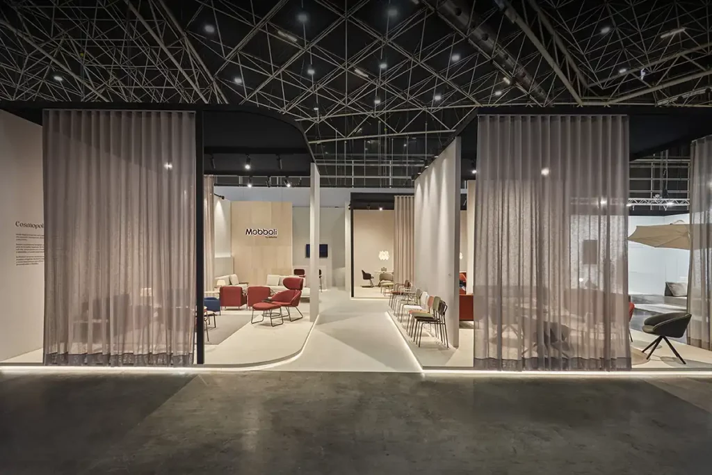 fotografo-arquitectura-efimera-feria-mobboli Arquitectura efímera con cortinas del stand de Mobboli en Feria Hábitat Valencia, foto Cualiti